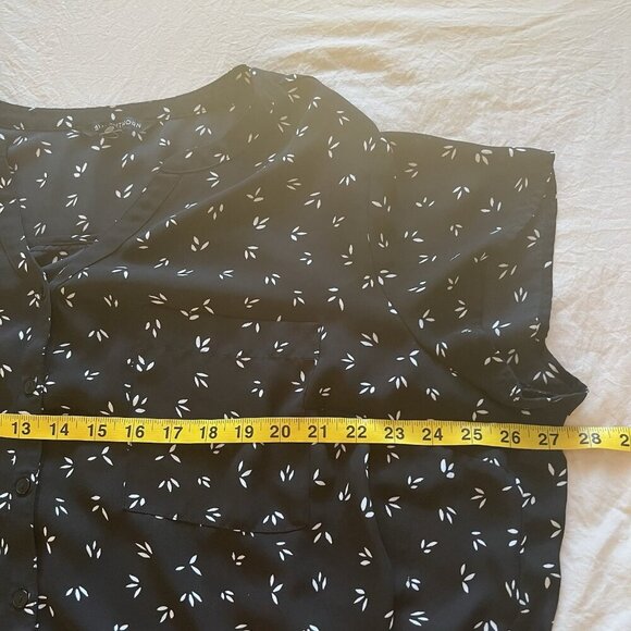41 Hawthorn 3X Black White Print Button Short Sleeve Blouse - Picture 7 of 8